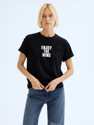 GrphX Oversized Cotton T-Shirt - "Enjoy the Wind" Graphic Oversized Cotton T-Shirt – Black
