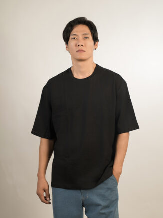 Men's Oversized Black Cotton T-Shirt – Minimalist Streetwear Essential